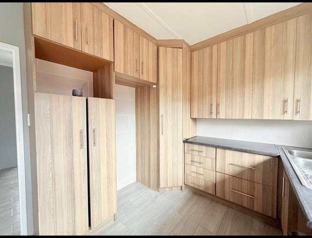 3 BEDROOM HOUSE FOR SALE IN VANDERBIJLPARK CW 5